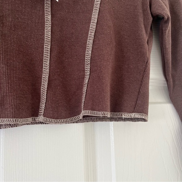 Garage Long Sleeve Brown Crop Top NWT - Picture 5 of 7
